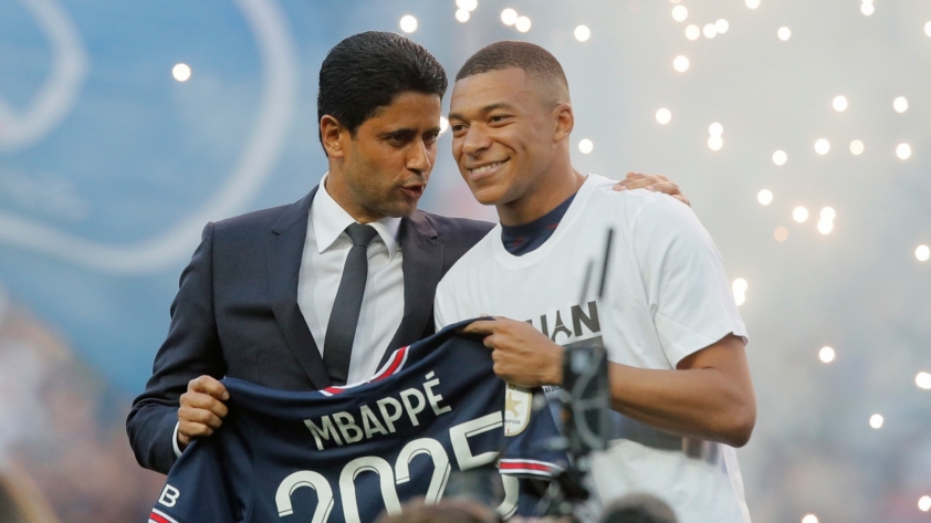 Choáng với thu nhập của Mbappe nếu ở lại PSG, Messi làm 5 năm mới bằng 207474