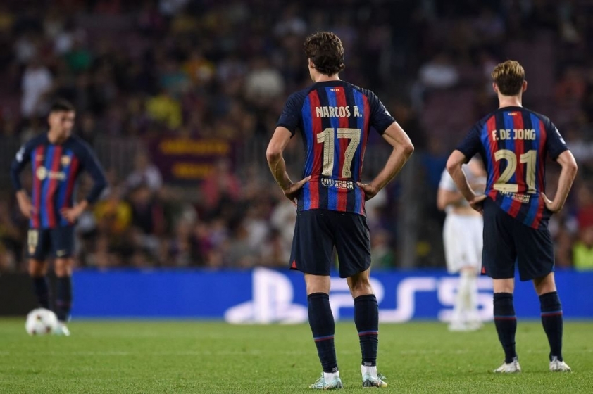 Phải xuống đá C2, Barca liền trảm hai công thần 'ăn không ngồi rồi'? 210196
