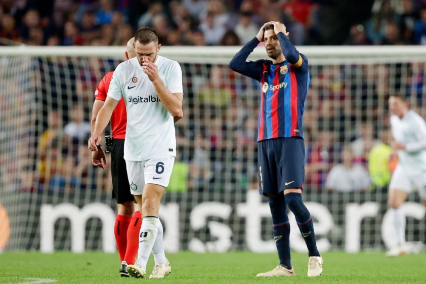 Phải xuống đá C2, Barca liền trảm hai công thần 'ăn không ngồi rồi'? 210205