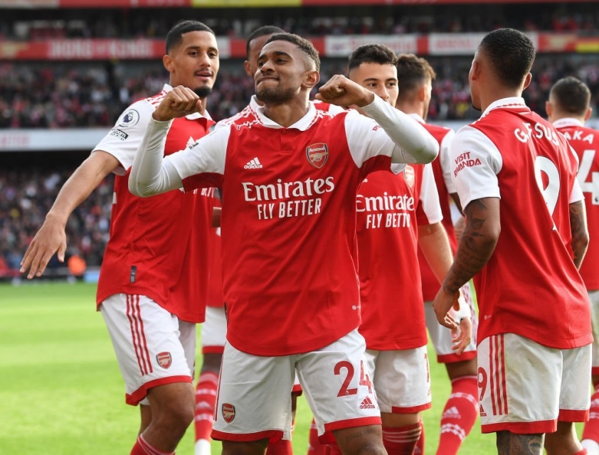 Nelson vào sân thay Saka và ghi dấu giày vào 3 bàn thắng cho Arsenal