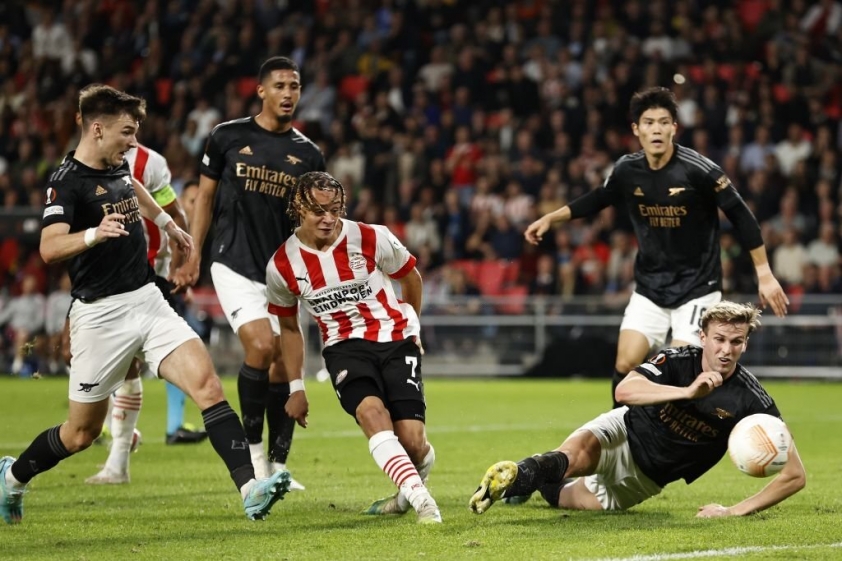 Arsenal mới để thua 0-2 trước PSV hồi giữa tuần dù tung ra đội hình khá mạnh