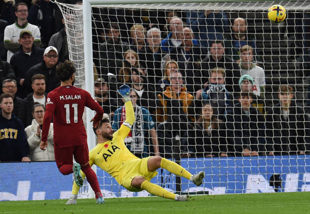 Kết quả Ngoại hạng Anh 6/11: Arsenal và Liverpool bản lĩnh, MU sảy chân 214482