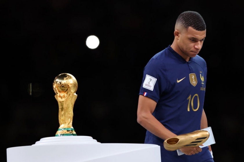 Trở lại sau World Cup, Mbappe có hành động không tưởng với PSG 234625
