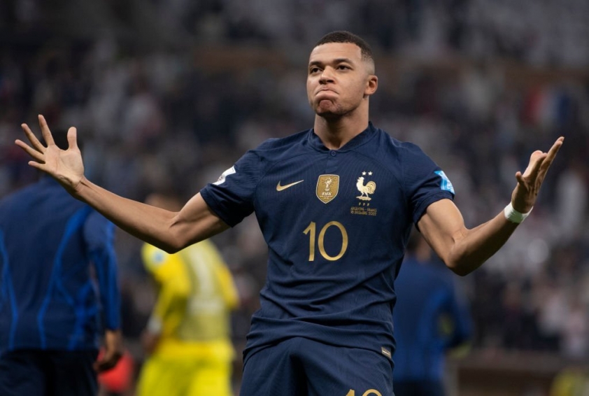Gạch tên Messi, Ronaldo chỉ thẳng cầu thủ xuất sắc nhất World Cup 2022 235817