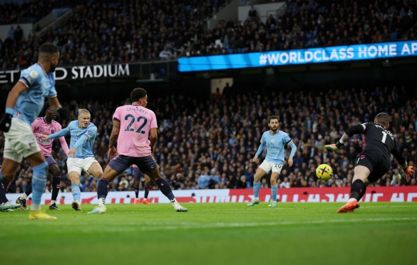 Haaland lại nổ súng, Man City vẫn bị gieo sầu trong cơn mưa thẻ phạt 238228