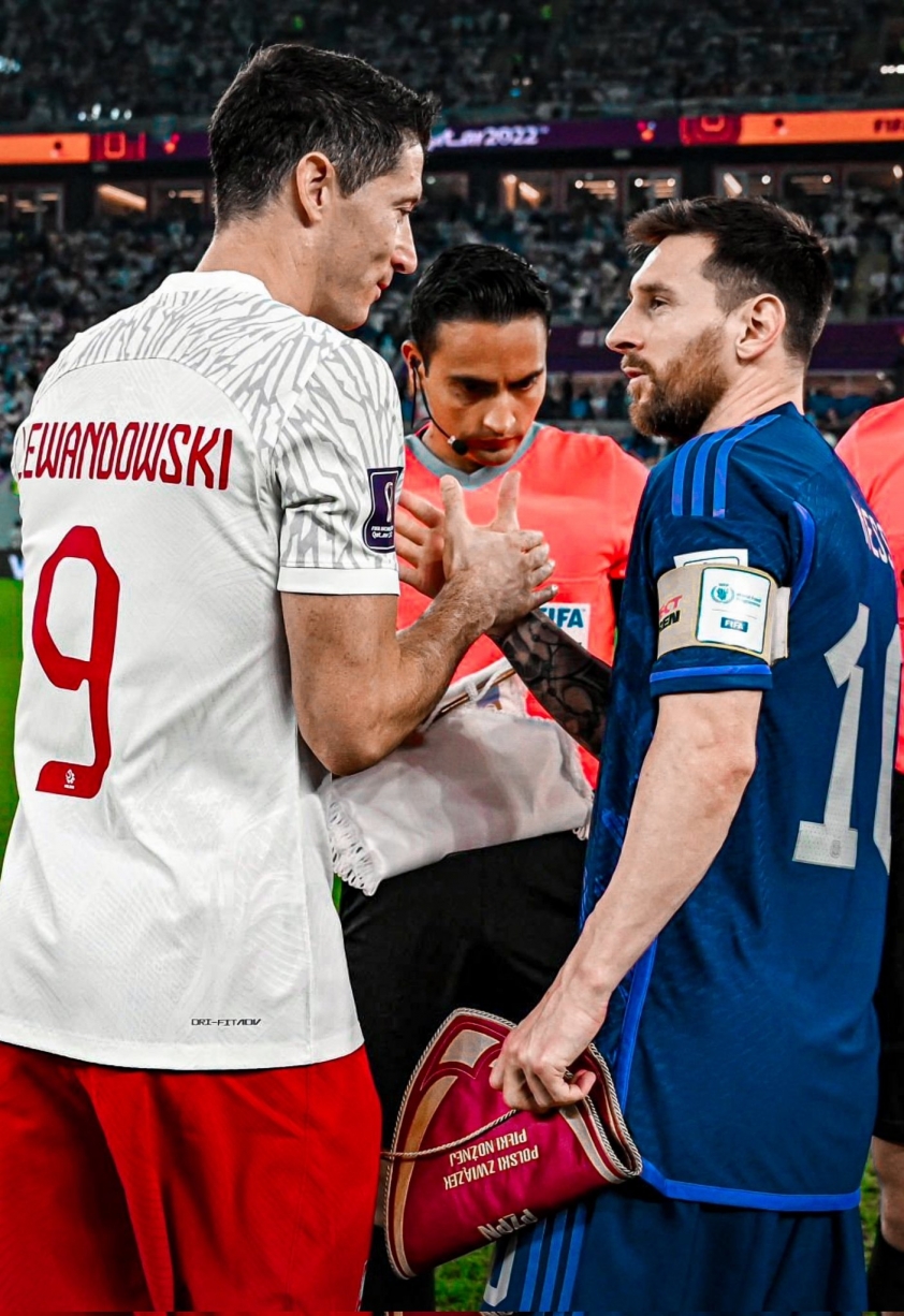 Trọng tài World Cup tiết lộ 'vinh dự độc nhất' có được khi gặp Messi 238751