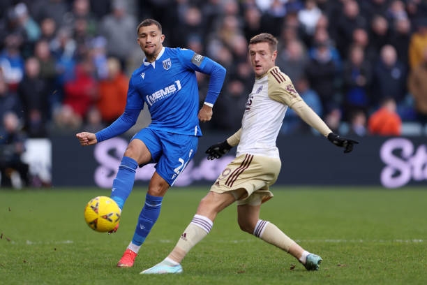 Leicester cầm bóng nhiều nhưng không tạo được nhiều cơ hội đáng chú trong hiệp 1
