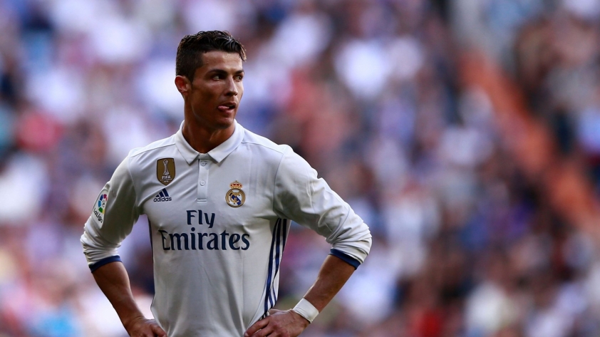 Cristiano Ronaldo bị đội bóng vĩ đại nhất thế giới từ chối thẳng thừng 241677