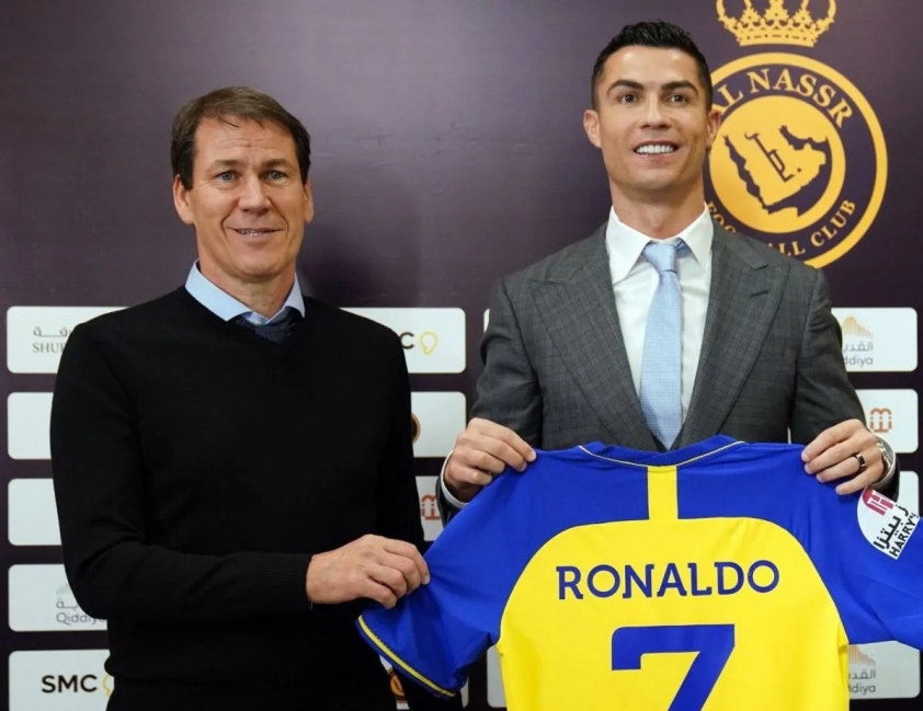 cristiano-ronaldo-rudi-garcia-1674976070.jpg