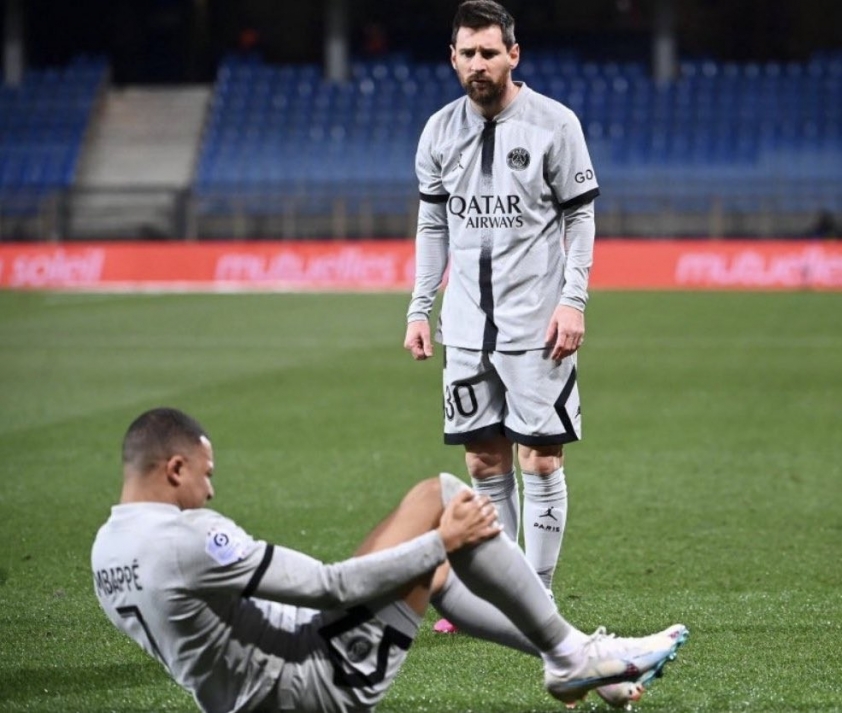 mbappe-messi-1675313623.jpg