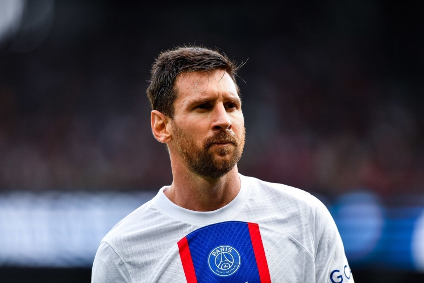 messi-psg-1675417623.jpg