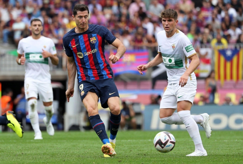 lewy-barca-1680352805.jpg