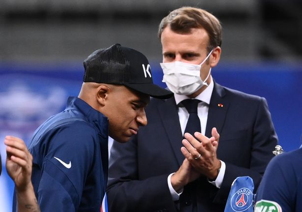 Mbappe và gia đình “sợ hãi” vì liên tục bị gây áp lực để ở lại PSG 136452