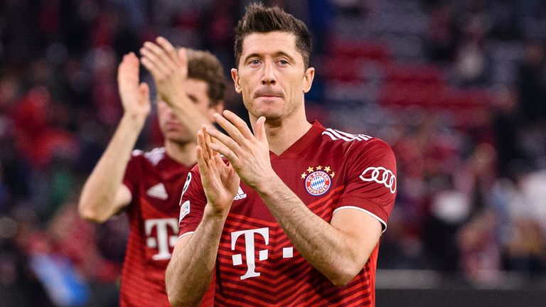 Chuyển nhượng bóng đá 15/5: Ronaldo báo 'tin vui' cho MU, Bayern muốn có 'bệnh binh' của Barca? 137286