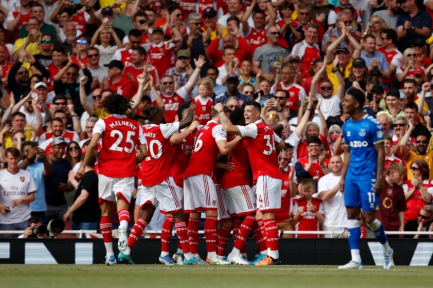 Arsenal có một màn hủy diệt đối thủ đúng nghĩa khi tiếp đón Everton trên sân nhà