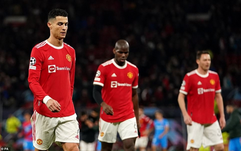 Mourinho “làm nhục” MU sau khi lên đỉnh châu Âu cùng Roma 141958