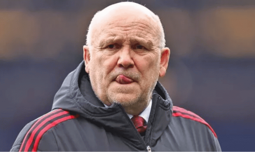 Erik ten Hag đến, MU chia tay một 'công thần' 129916
