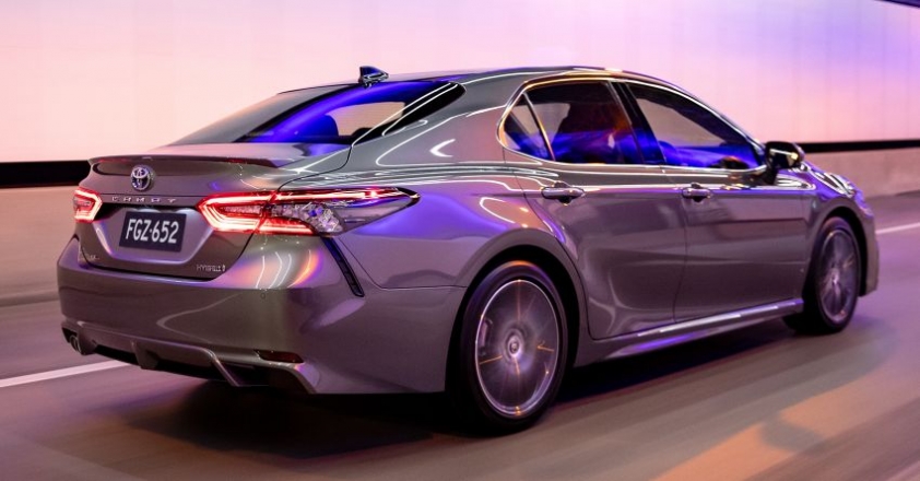 Toyota Camry facelift ra mắt tại Úc