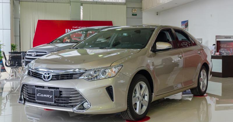 Toyota Camry 2016