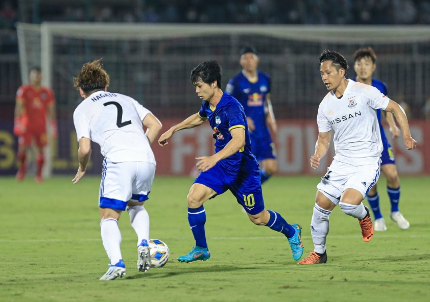 Hai trụ cột của HAGL lọt vào mắt xanh của HLV Yokohama F.Marinos-127981