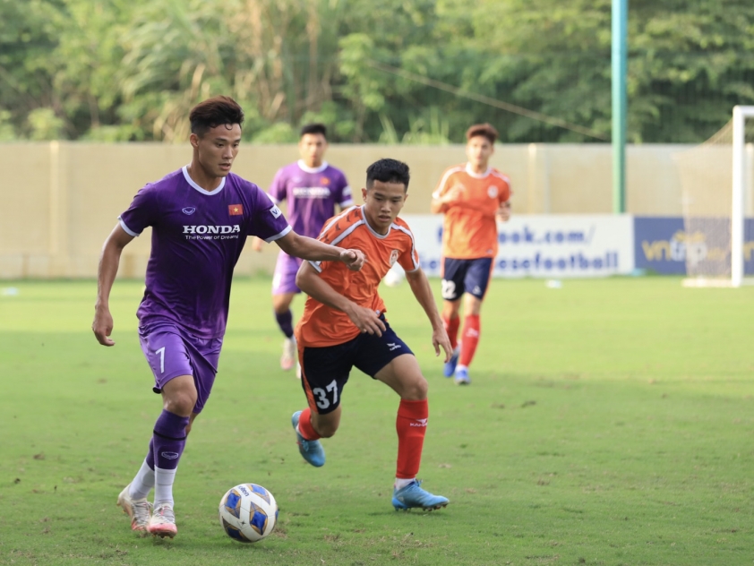 NÓNG: Hà Nội FC bổ sung tuyển thủ U23 Việt Nam cho CLB CAND-165000