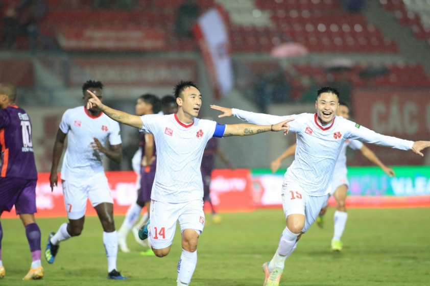 CLB Hà Nội 'khiến' Hải Phòng FC thiệt quân trước trận đại chiến-206479