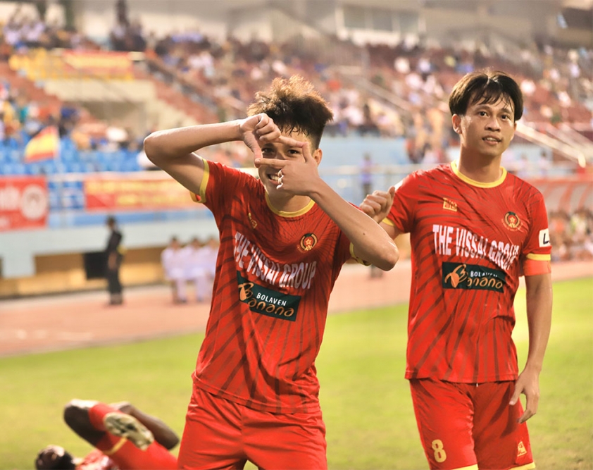BXH giải hạng Nhất Quốc gia 2022 vòng 22: Xác định tấm vé thăng hạng cuối cùng-208138