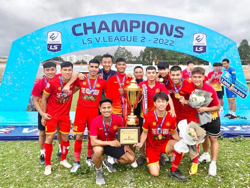 'Gà cưng' bầu Đức tỏa sáng tại V-League 2, sẵn sàng lấy vị trí của Văn Toàn, Công Phượng-211144