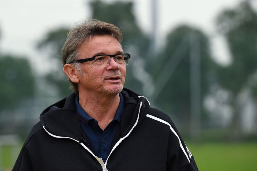 troussier-1677252022.jpg