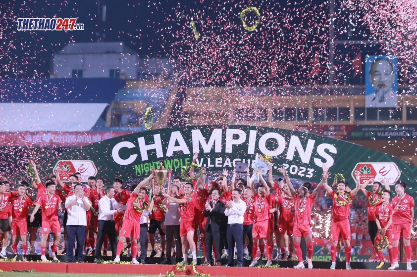 CLB CAHN vô địch V-League ngay khi vừa thăng hạng 319113