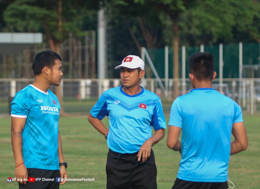 hlv-dinh-the-nam-u19-viet-nam-1657380641460182041901-1698708863-063743