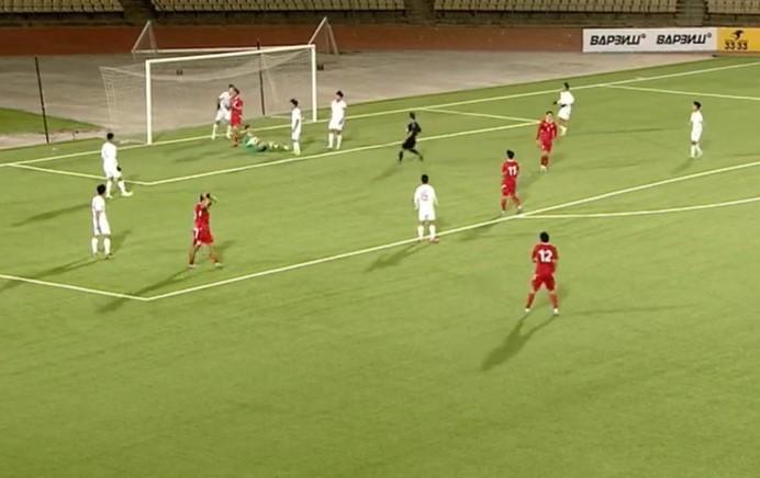 Trực tiếp U23 Việt Nam 1-0 U23 Tajikistan: Nhật Nam lập siêu phẩm 425864