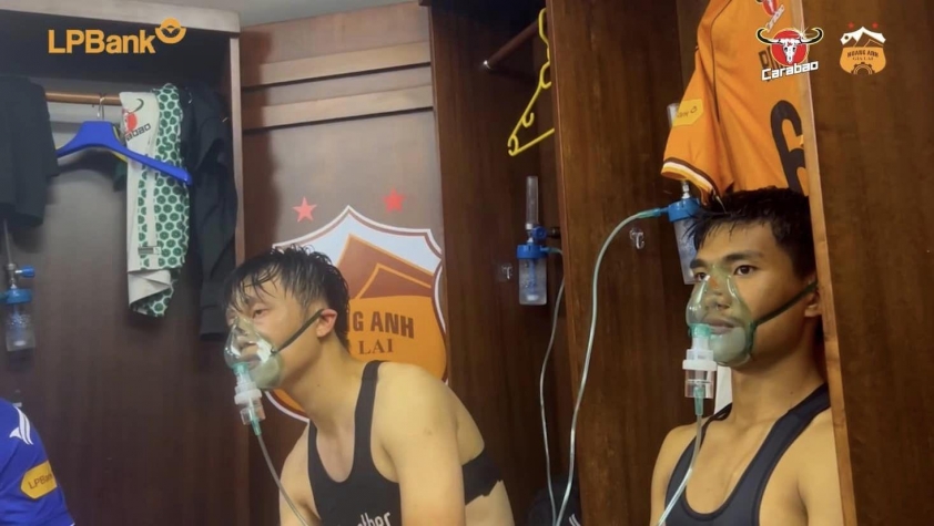CLB HAGL 'gây sốt' với bí quyết nạp oxy cho cầu thủ 548429