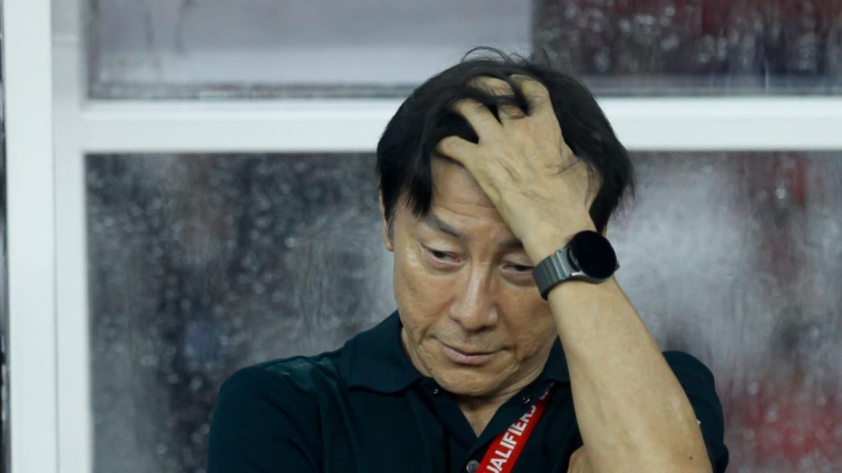 6749a3738d264-pelatih-timnas-indonesia-shin-tae-yong-pusing_1265_711