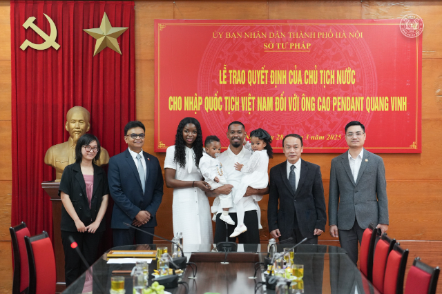 Pendant Quang Vinh nói thật lòng trong ngày nhận quốc tịch Việt Nam 611807