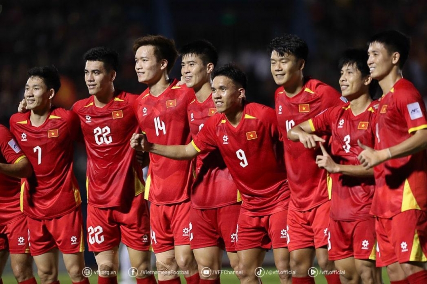 HLV Kim Sang Sik đón hàng loạt tin vui về ĐT Việt Nam 618822