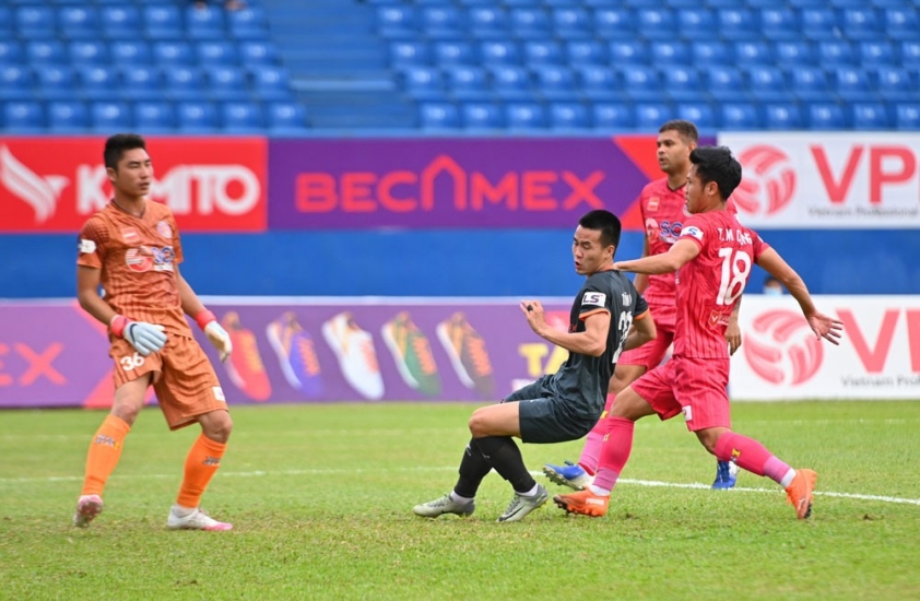 truc-tiep-binh-dinh-vs-binh-duong-hai-nha-cam-quan-so-tai1616992591-1676174195.jpg
