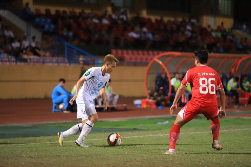 Trực tiếp Viettel 1-0 Nam Định: Chủ nhà mở tỉ số 301997