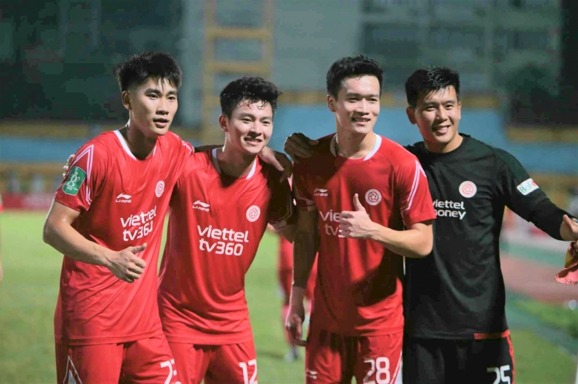 Trực tiếp Viettel 2-0 Nam Định: Nhâm Mạnh Dũng nổ súng 301999