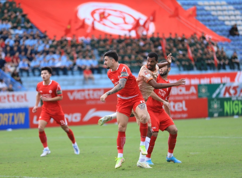 Trực tiếp Viettel 0-0 CAHN: Căng như dây đàn 312960