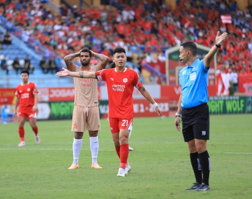 Trực tiếp Viettel 0-0 CAHN: Căng như dây đàn 312961