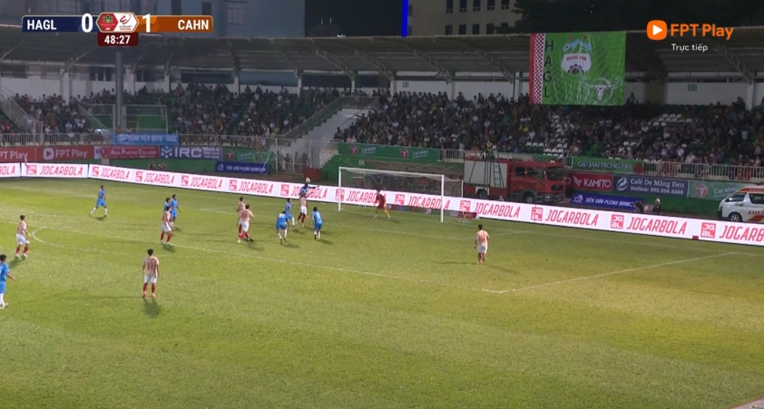 Trực tiếp HAGL 0-1 CAHN: Hồ Tấn Tài mở tỉ số 348175