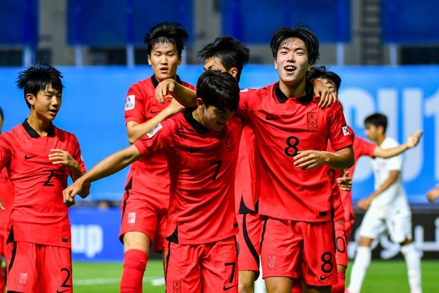 korea-republic-v-qatar-4-1687487301647973886270-1699761132.jpg