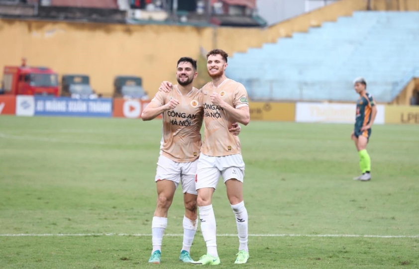 Trực tiếp CAHN 1-0 HAGL: Elias mở tỉ số 487276