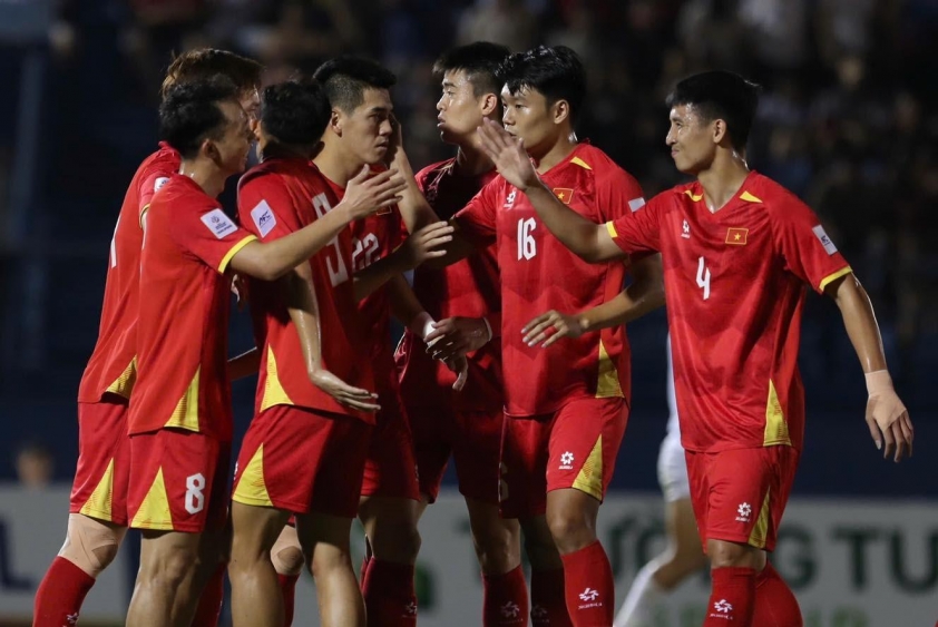 Trực tiếp bóng đá Việt Nam 5-0 Lào: Quang Hải lên tiếng 610566