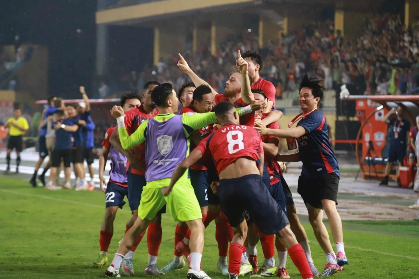 Trực tiếp CAHN 0-0 PSM Makassar: Bế tắc 628207