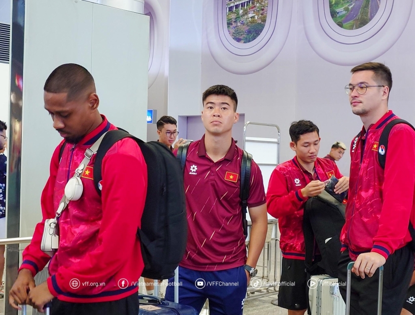 23 cầu thủ ĐT Việt Nam lên đường sang Malaysia 645516
