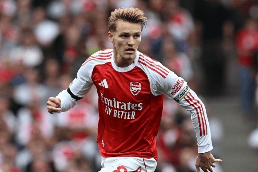 odegaard-dang-cho-thay-dau-hieu-tich-cuc-arsenal
