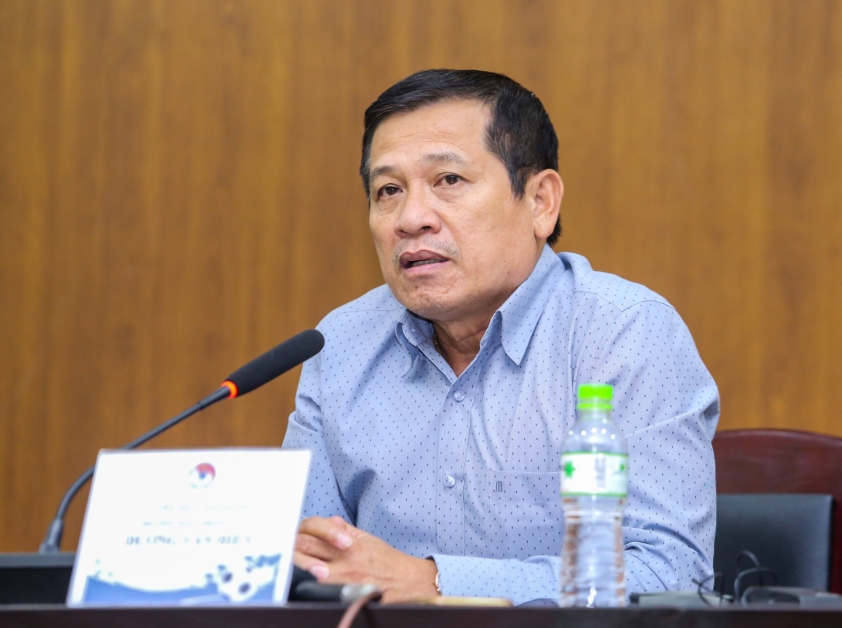 Trưởng ban trọng tài VFF ám chỉ NHM bóng đá Việt Nam 'sính ngoại, bài nội' 190380