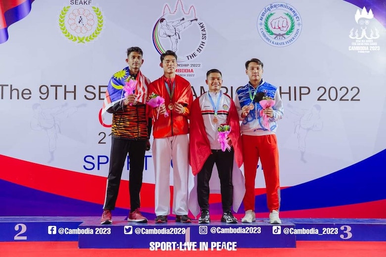 Karate Việt Nam dẫn đầu đoàn đua vô địch Đông Nam Á 122360